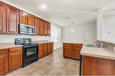 10256 Franklin Drive, Providence Village, TX 76227 - Photo 9