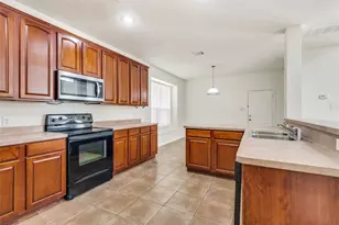 10256 Franklin Dr, Providence Village, TX 76227 - Photo 9