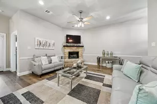 108 Maverick Ln, Pilot Point, TX 76258 - Photo 7
