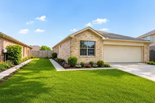 1249 Cottonwood Dr, Crowley, TX 76036 - Photo 1