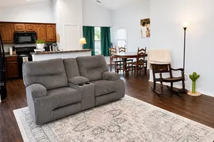1249 Cottonwood Dr, Crowley, TX 76036 - Photo 9