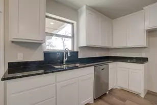 305 Bentley Dr, Joshua, TX 76058 - Photo 19