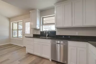 305 Bentley Drive, Joshua, TX 76058 - Photo 17
