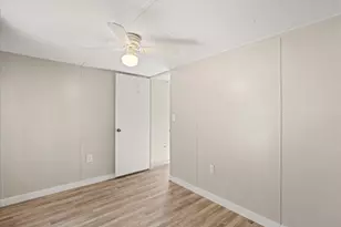 3702 Hartwood Dr, Granbury, TX 76049 - Photo 17