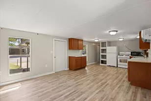 3702 Hartwood Dr, Granbury, TX 76049 - Photo 7