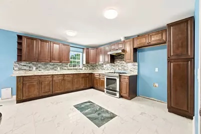 2016 Knollwood Lane, Carrollton, TX 75006 - Photo 5