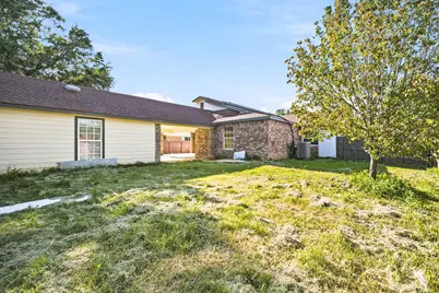2016 Knollwood Lane, Carrollton, TX 75006 - Photo 27