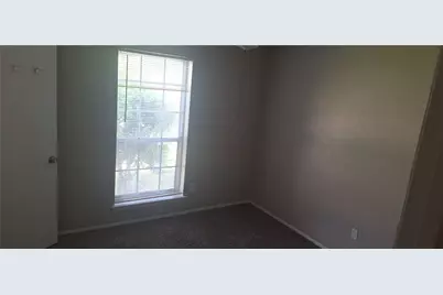 2428 Heathercrest Drive, Arlington, TX 76018 - Photo 11