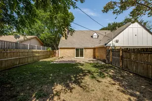 101 S Lois Ln, Richardson, TX 75081 - Photo 23