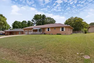 504 Rickey Canyon Ave, DeSoto, TX 75115 - Photo 3