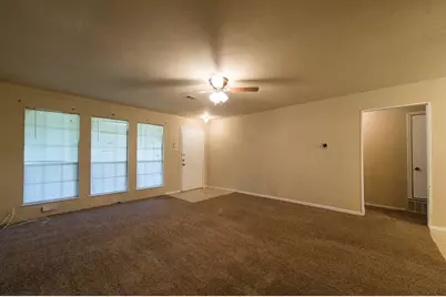 9661 Limestone Drive, Dallas, TX 75217 - Photo 5