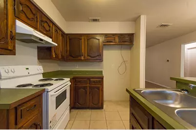 9661 Limestone Drive, Dallas, TX 75217 - Photo 3