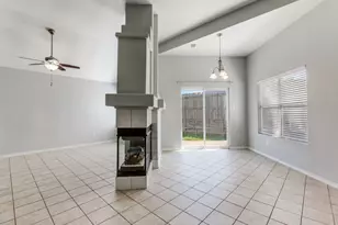 1305 Greenbriar Ln, McKinney, TX 75069 - Photo 3