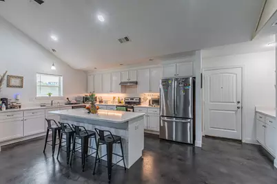 4362 Green Acres Circle, Arlington, TX 76017 - Photo 11