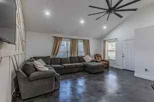 4362 Green Acres Cir, Arlington, TX 76017 - Photo 9