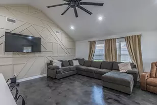 4362 Green Acres Cir, Arlington, TX 76017 - Photo 7