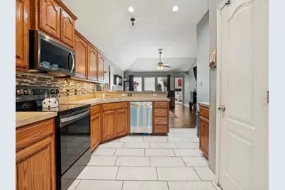 1655 Wildflower Drive, Waxahachie, TX 75165 - Photo 5