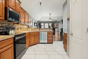 1655 Wildflower Dr, Waxahachie, TX 75165 - Photo 5
