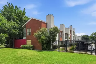 7126 Holly Hill Dr, Dallas, TX 75231 - Photo 25