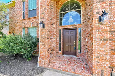 1112 Bentwater Parkway, Grand Prairie, TX 75104 - Photo 5