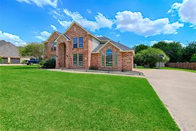 1112 Bentwater Parkway, Grand Prairie, TX 75104 - Photo 3