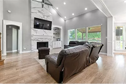 1112 Bentwater Parkway, Grand Prairie, TX 75104 - Photo 11