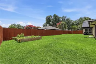 1513 Chisolm Trail, Lewisville, TX 75077 - Photo 31