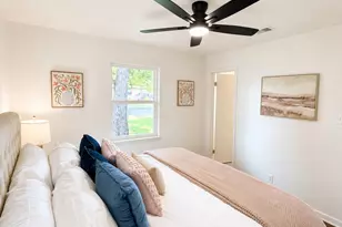 826 Harbor Dr, Lewisville, TX 75057 - Photo 11