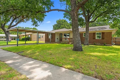 826 Harbor Drive, Lewisville, TX 75057 - Photo 3