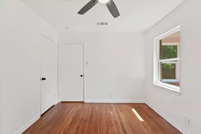 826 Harbor Drive, Lewisville, TX 75057 - Photo 15