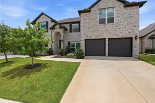 809 Violet Wy, Celina, TX 75009 - Photo 3