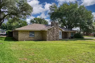4501 Trowbridge Dr, Arlington, TX 76013 - Photo 1