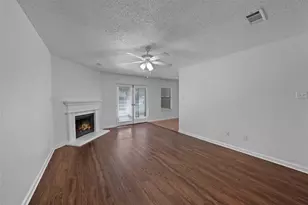 2910 Chisholm Trail, Corinth, TX 76210 - Photo 5