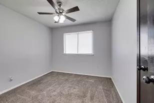 1128 Georgian Rd E, Saginaw, TX 76179 - Photo 21