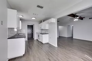 1128 Georgian Rd E, Saginaw, TX 76179 - Photo 13