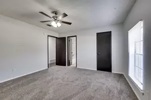 1128 Georgian Rd E, Saginaw, TX 76179 - Photo 19