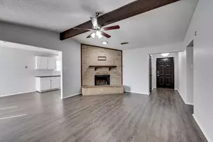 1128 Georgian Rd E, Saginaw, TX 76179 - Photo 9