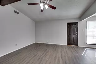 1128 Georgian Rd E, Saginaw, TX 76179 - Photo 11
