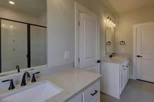 101 Stillmeadow Wy, Whitney, TX 76692 - Photo 3