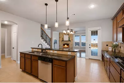5700 Waterford Lane, McKinney, TX 75071 - Photo 11
