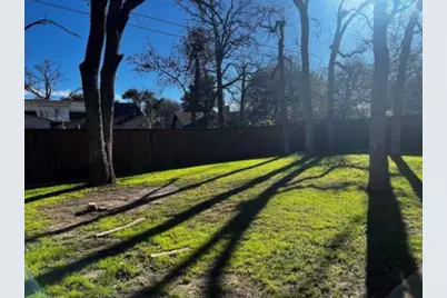 502 Lakeside Drive, Irving, TX 75062 - Photo 13