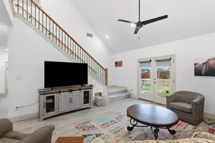 423 Red Bud Ln, Tolar, TX 76476 - Photo 5