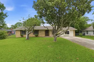 108 Loraine St, Pottsboro, TX 75076 - Photo 1