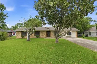 108 Loraine Street, Pottsboro, TX 75076 - Photo 1