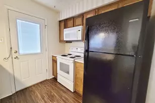 929 W Hickory St, Denton, TX 76201 - Photo 5