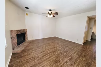 929 W Hickory Street #A8, Denton, TX 76201 - Photo 5