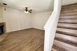 929 W Hickory St, Denton, TX 76201 - Photo 3