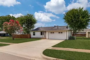 202 W Cherry St, Duncanville, TX 75116 - Photo 1