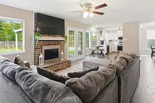 6700 Megan Ln, North Richland Hills, TX 76182 - Photo 9