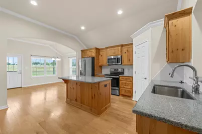 637 Hoffmeyer Lane, Robinson, TX 76706 - Photo 7